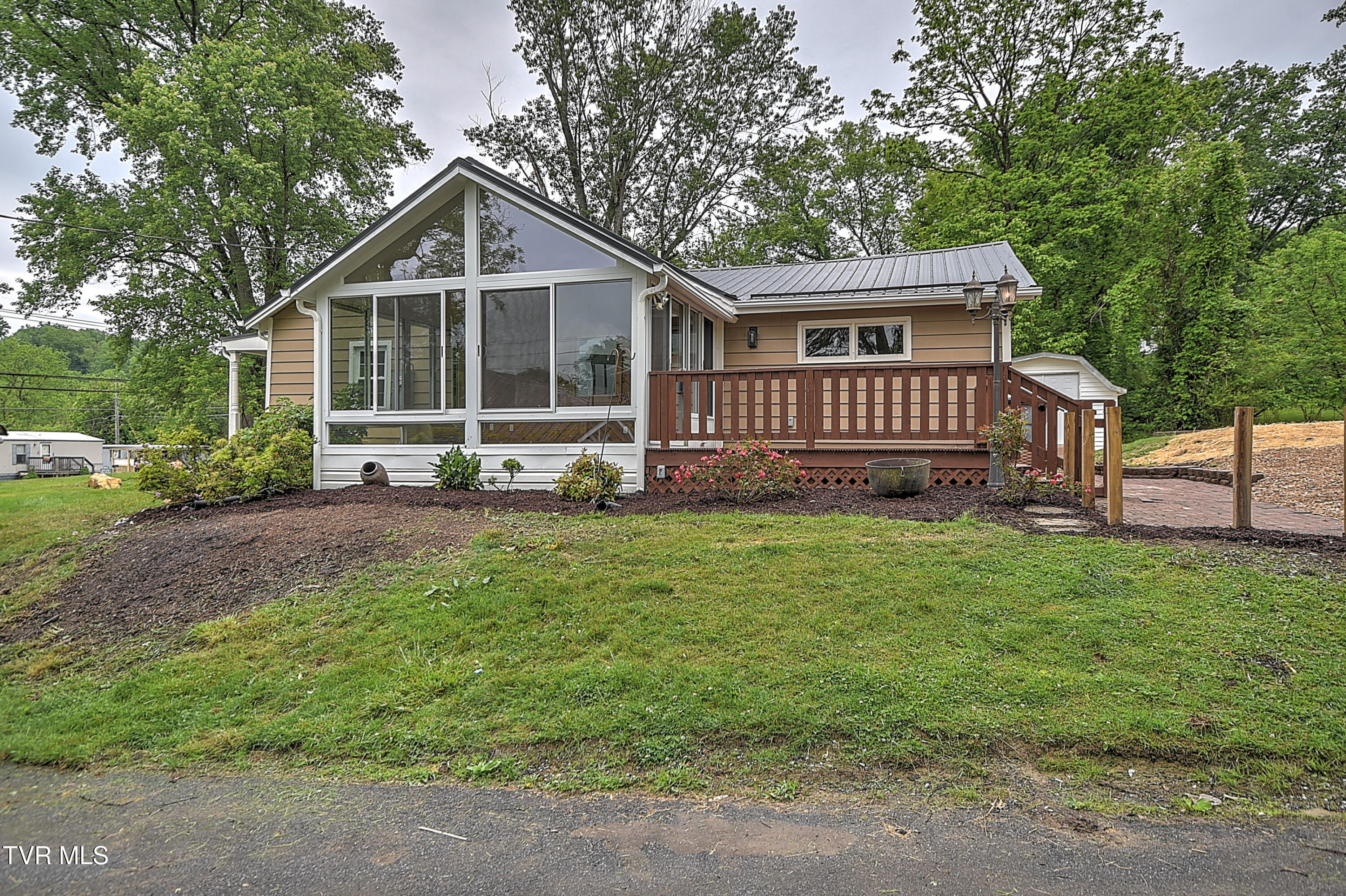 2820 Broad Street Bristol, TN 37620 - Photo 35 of 40 2820 Broad DM-35