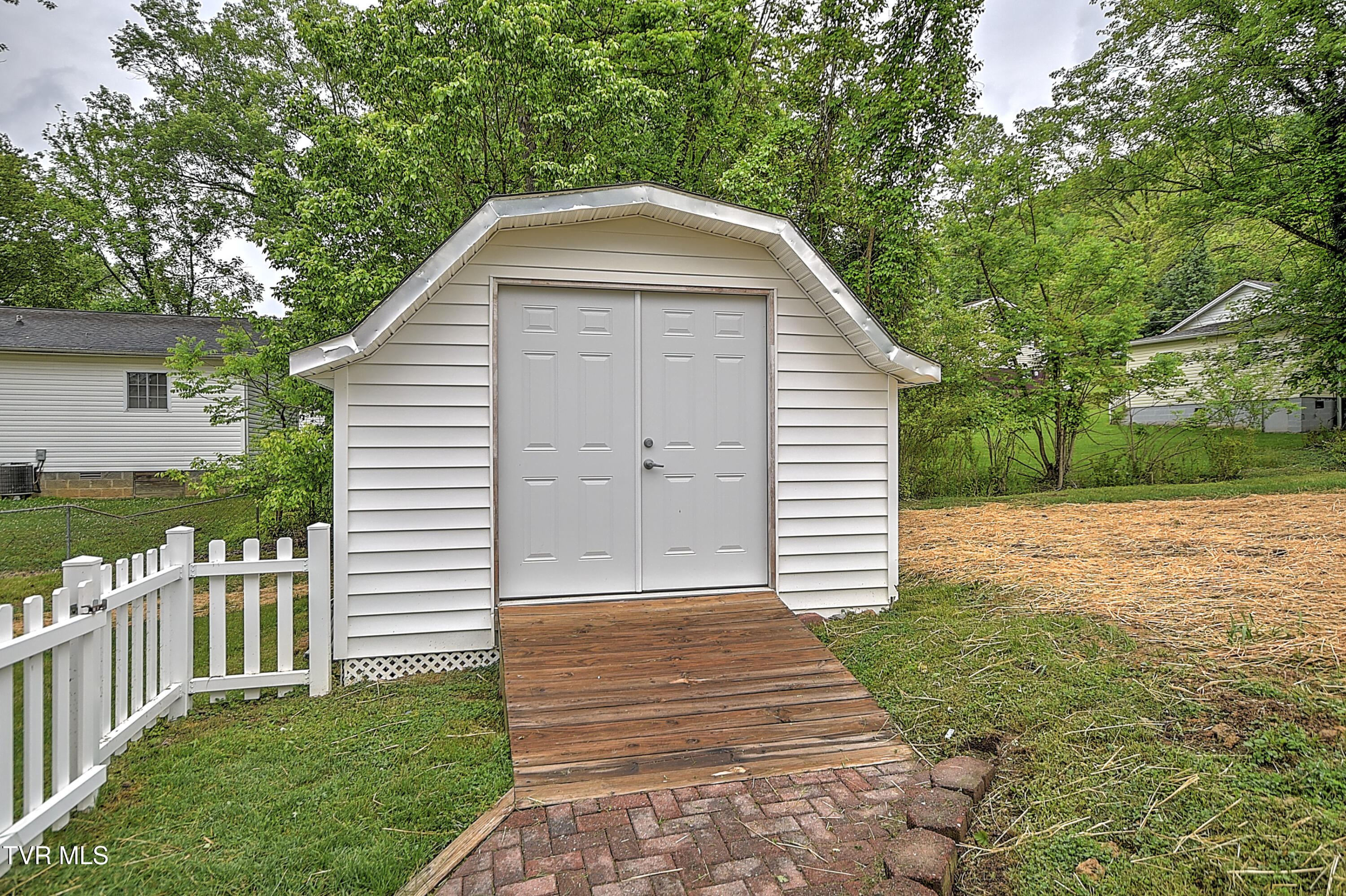 2820 Broad Street Bristol, TN 37620 - Photo 39 of 40 2820 Broad DM-39