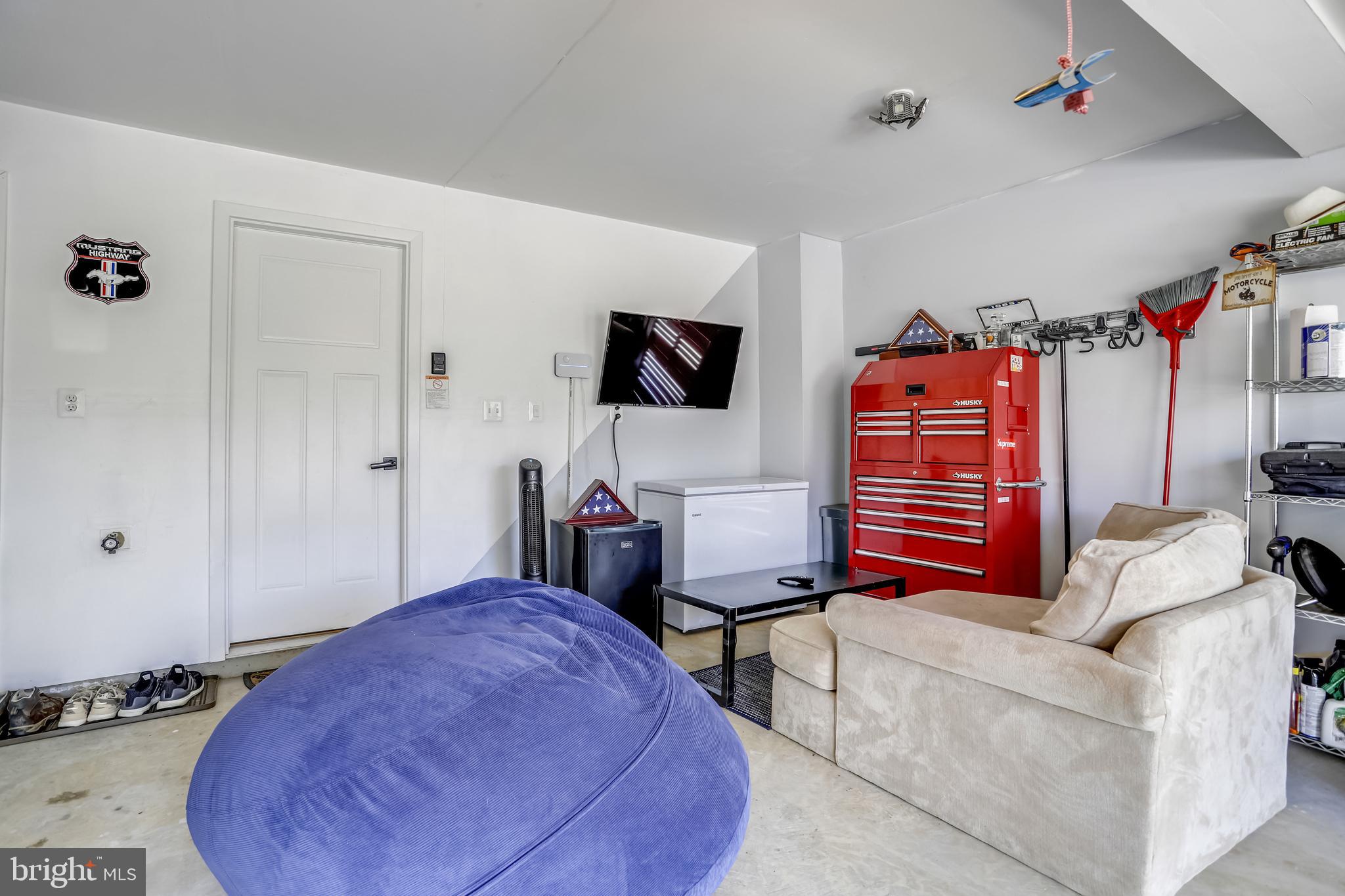 18101 Red Cedar Road Dumfries, VA 22026 - Photo 25 of 49 GARAGE MAN CAVE TO REST AFTER WORKING