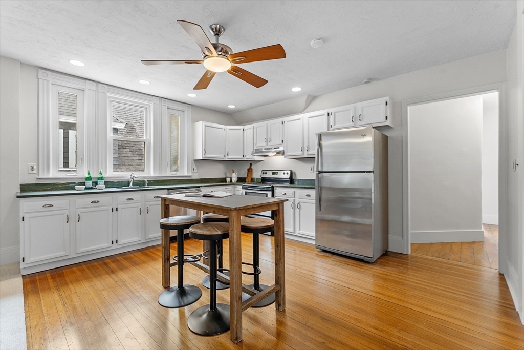 49 Paul Gore Street, Unit 3 Boston, MA 02130 - Photo 6 of 31