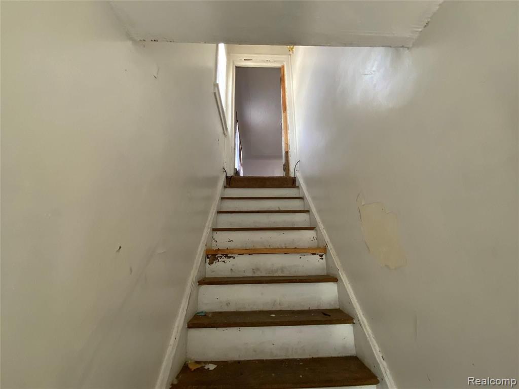 4400 Devonshire Road Detroit, MI 48224 - Photo 16 of 38