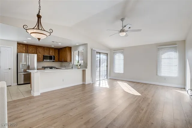 $1,750 | 7320 Camrose Ridge Place, Unit 204, Las Vegas, NV 89149