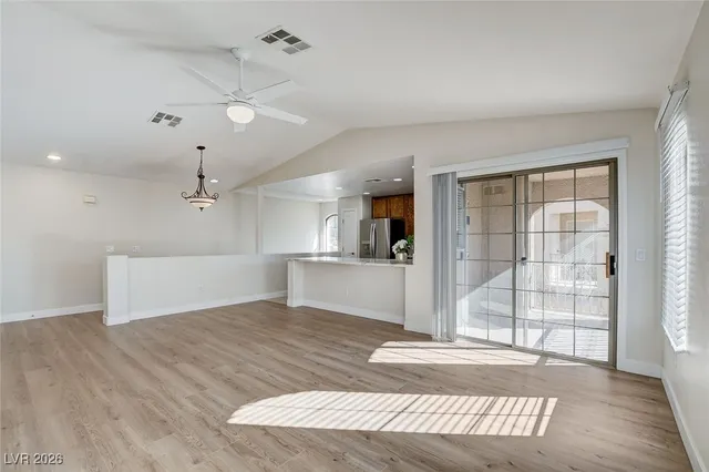 $1,750 | 7320 Camrose Ridge Place, Unit 204, Las Vegas, NV 89149