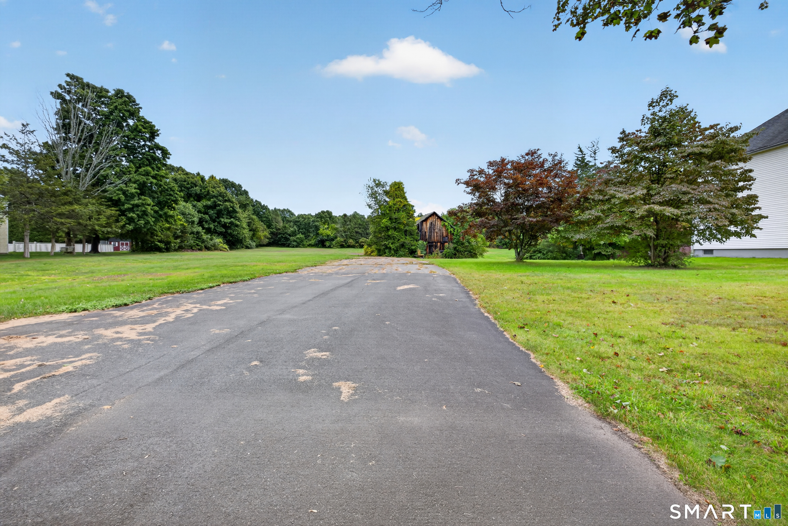 483 Hillstown Road Manchester, CT 06040 - Photo 10 of 38 Gallery Image 10