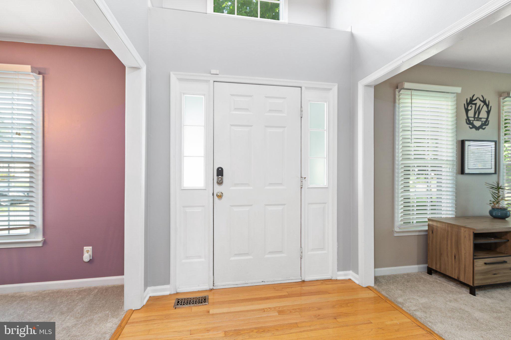 9807 Poplar Forest Road Fredericksburg, VA 22408 - Photo 2 of 53 Two story foyer