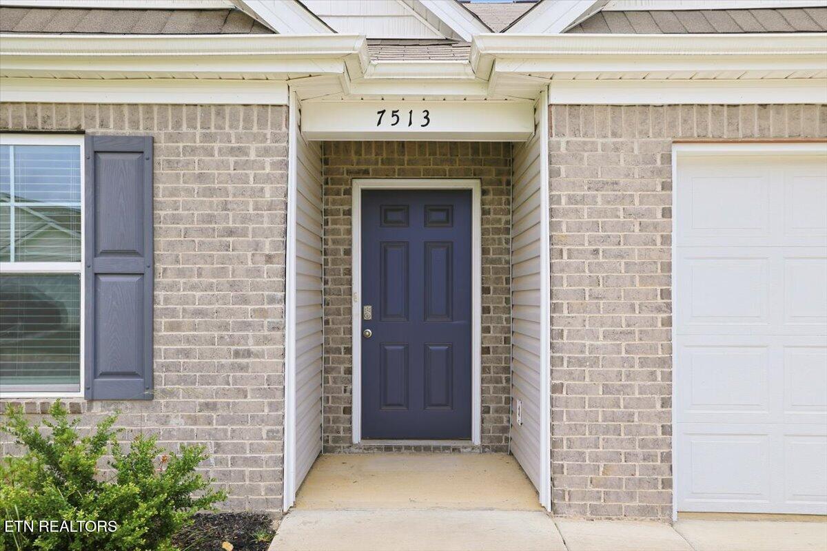 7513 Cottontail Street Corryton, TN 37721 - Photo 4 of 43 04-7513 Cottontail St 4