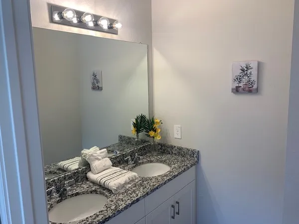 $1,595 | 107 Bering Drive, Houston, TX 77057