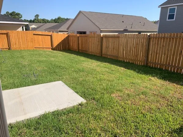 $1,595 | 107 Bering Drive, Houston, TX 77057