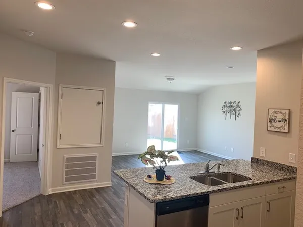 $1,595 | 107 Bering Drive, Houston, TX 77057
