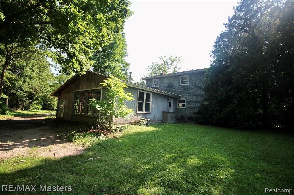 12040 Creek Road Carleton, MI 48117 - Photo 31 of 47