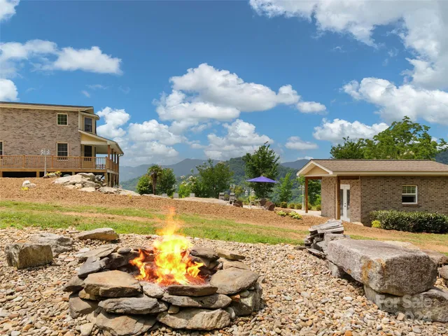a view of a workspace with furniture