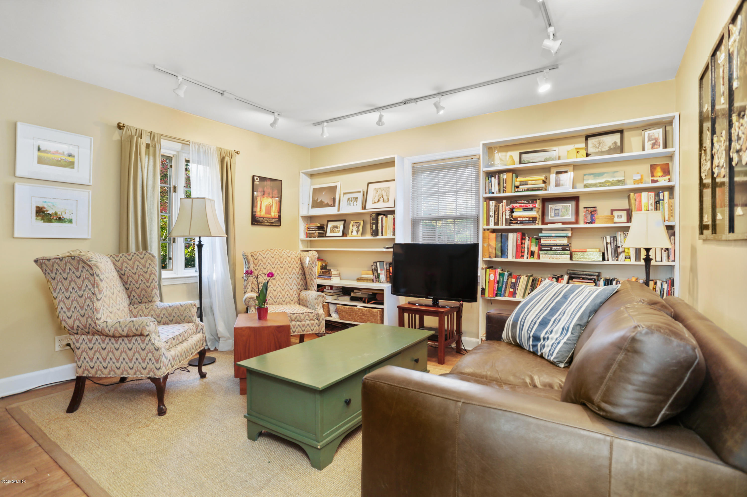 124 Shore Road Old Greenwich, CT 06870 - Photo 12 of 21 124 Shore Rd Old Greenwich CT-print-028-