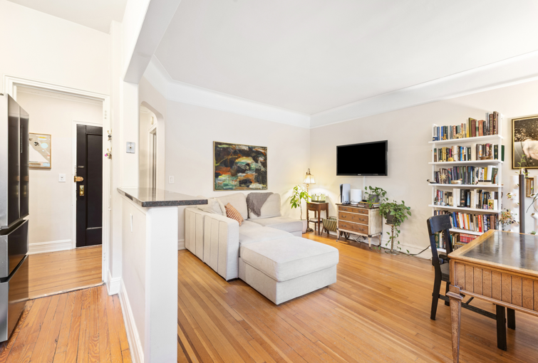124 East 91st Street, Unit 2D Manhattan, NY 10128 - Photo 4 of 18