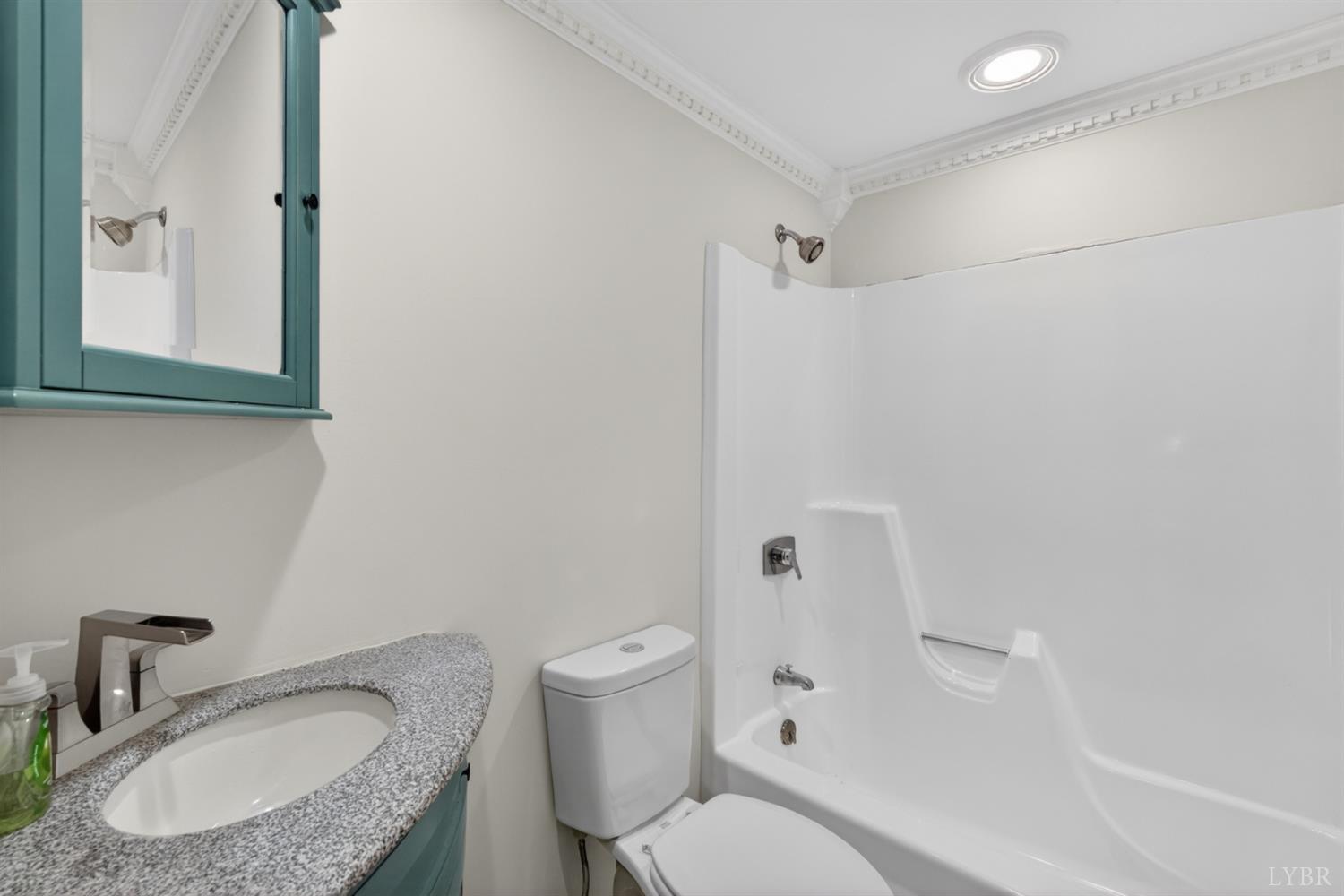 151 Ridgeview Lane Madison Heights, VA 24572 - Photo 10 of 43 Gallery Image 10
