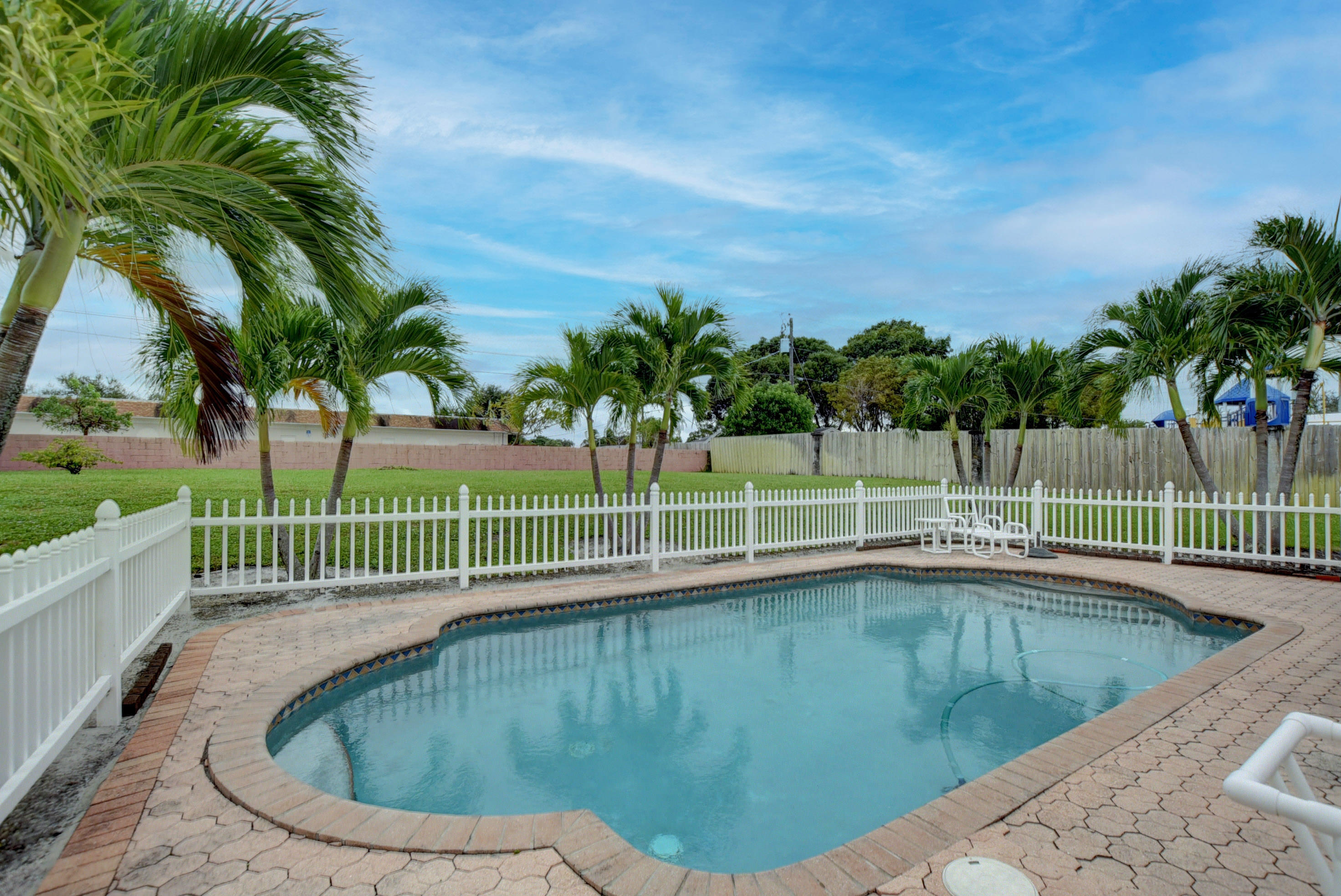 4060 Northwest 5th Avenue Boca Raton, FL 33431 - Photo 27 of 31 Pool