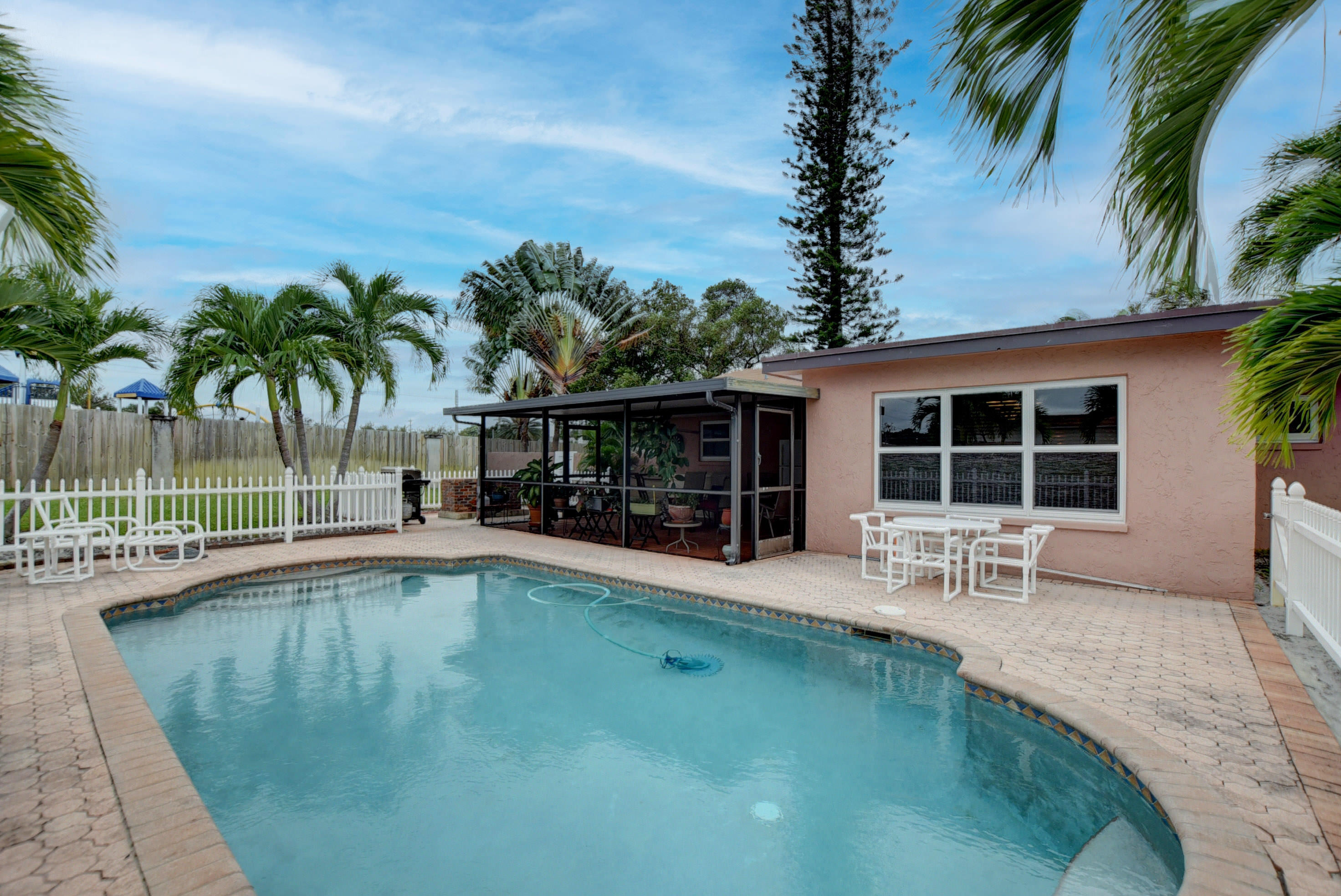 4060 Northwest 5th Avenue Boca Raton, FL 33431 - Photo 28 of 31 Pool
