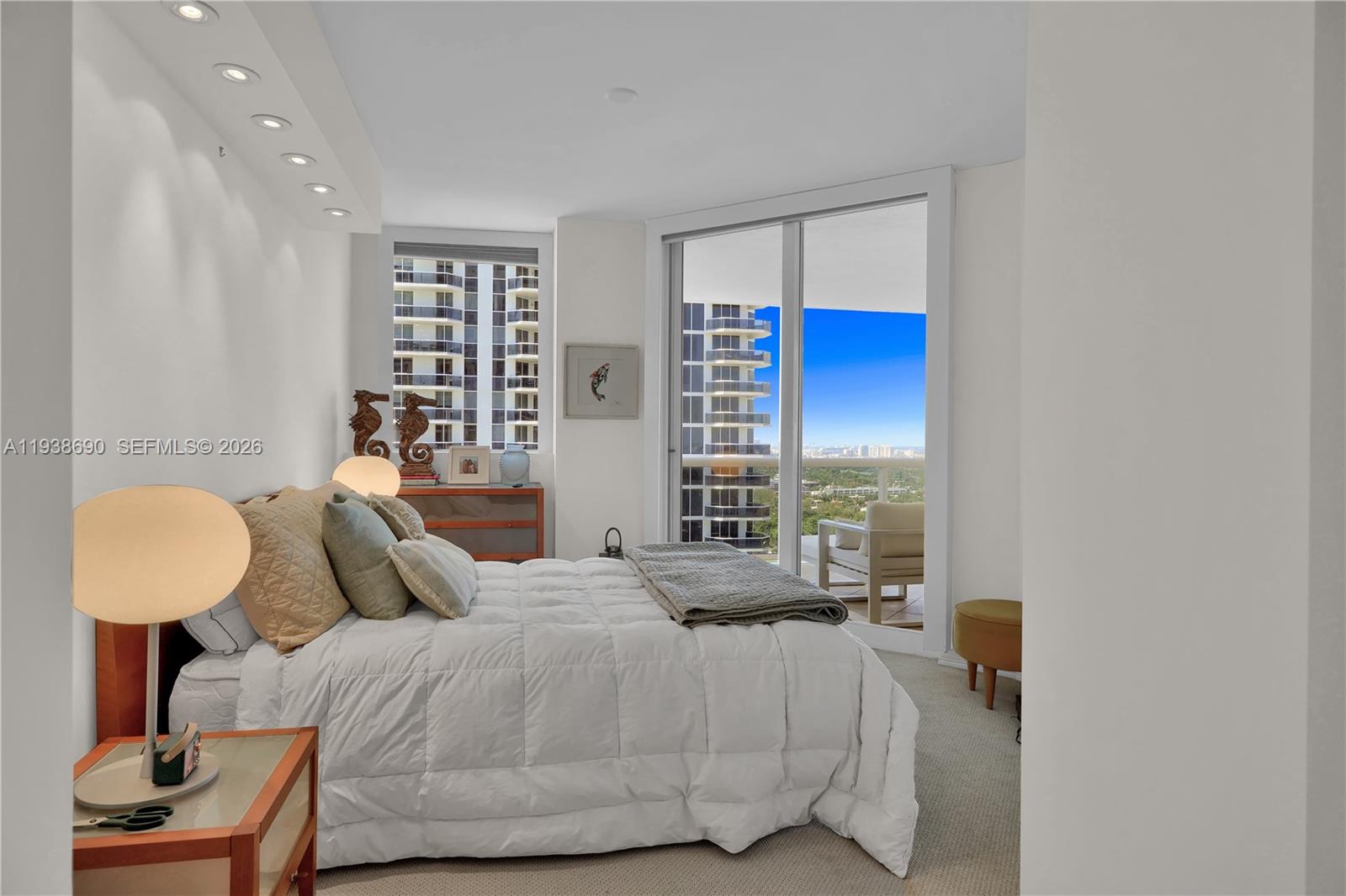 4779 Collins Avenue, Unit 3104 Miami Beach, FL 33140 - Photo 26 of 61