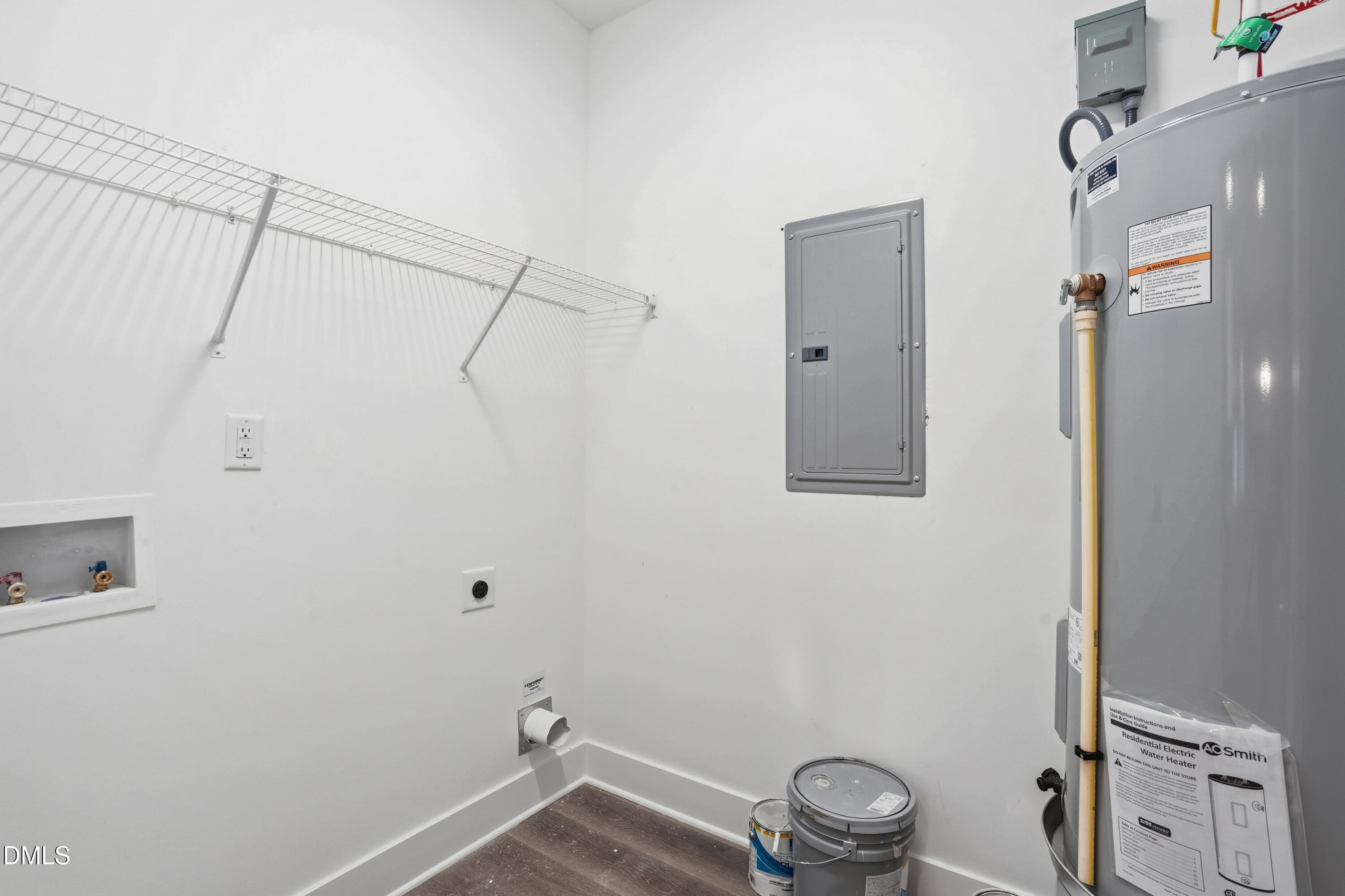 1115 Jada Allen Road Dunn, NC 28334 - Photo 15 of 32 a bathroom with a toilet and a shower