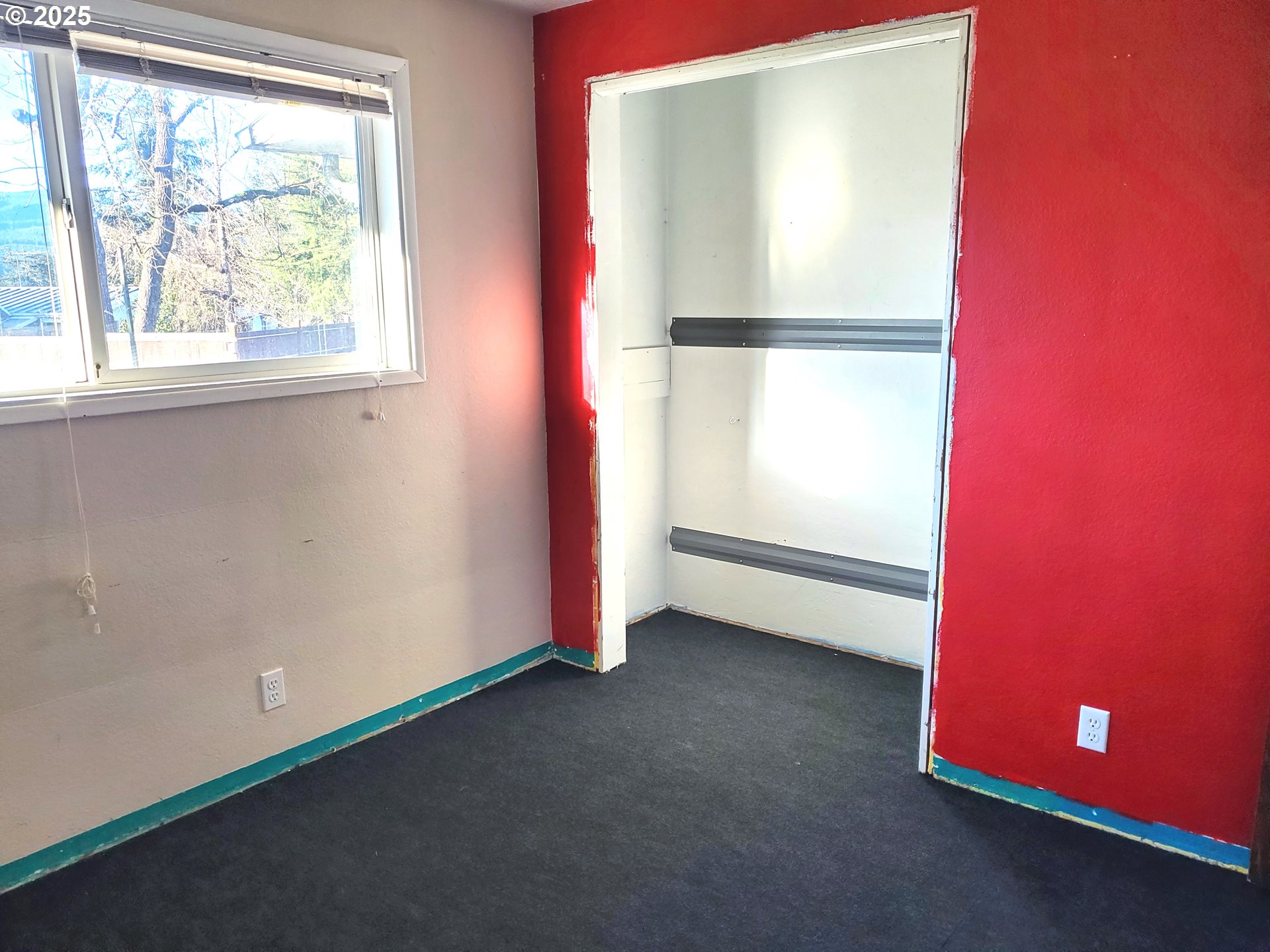 37186 Tree Farm Road Springfield, OR 97478 - Photo 8 of 37 a view of empty room with window