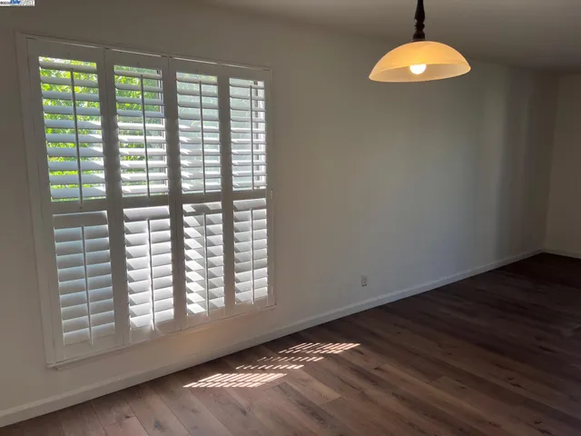 $2,650 | 350 North Civic Drive, Unit 402, Walnut Creek, CA 94596