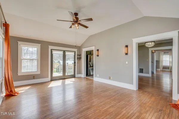 $389,000 | 518 Ohio Avenue, Erwin, TN 37650