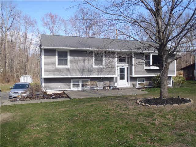 7 Wendy Road Wappingers Falls, NY 12590 - Photo 1 of 1