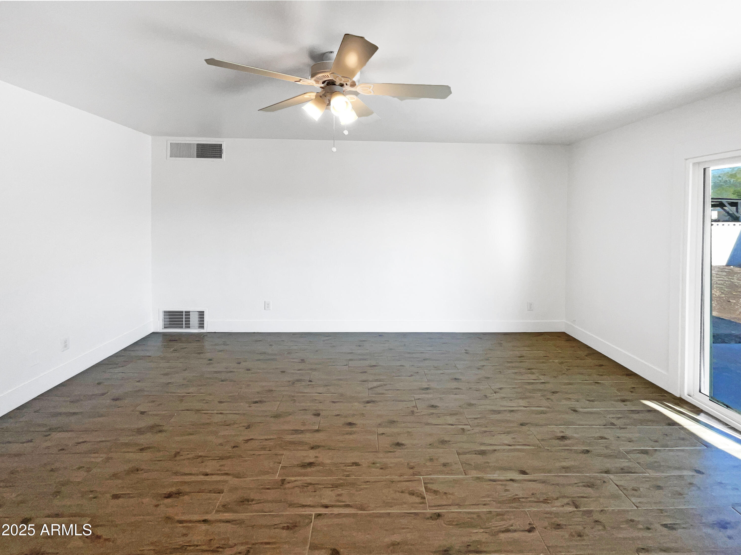 7231 North 23rd Avenue Phoenix, AZ 85021 - Photo 12 of 28 a view of a ocean view