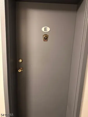 $1,950 | 77 Prospect Avenue, Unit E, Hackensack, NJ 07601