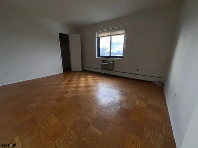 $1,950 | 77 Prospect Avenue, Unit E, Hackensack, NJ 07601