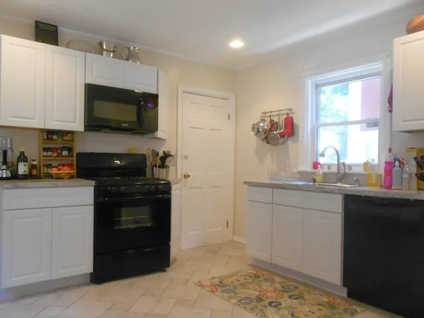$2,800 | 4 Atherton Place, Unit 1, Boston, MA 02119