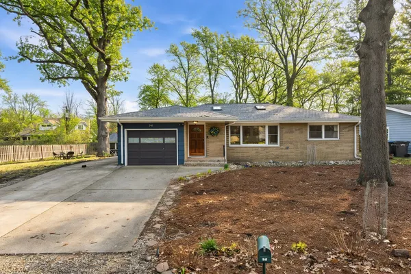 $499,900 | 321 South Taylor Street, New Buffalo, MI 49117