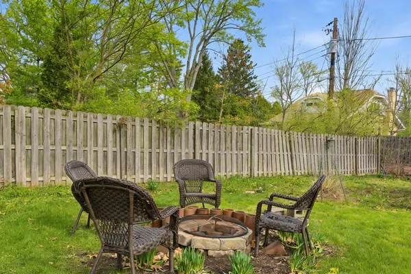 $499,900 | 321 South Taylor Street, New Buffalo, MI 49117