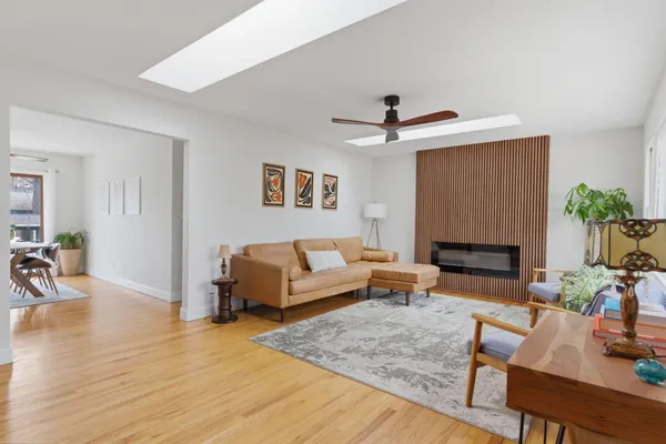 $499,900 | 321 South Taylor Street, New Buffalo, MI 49117