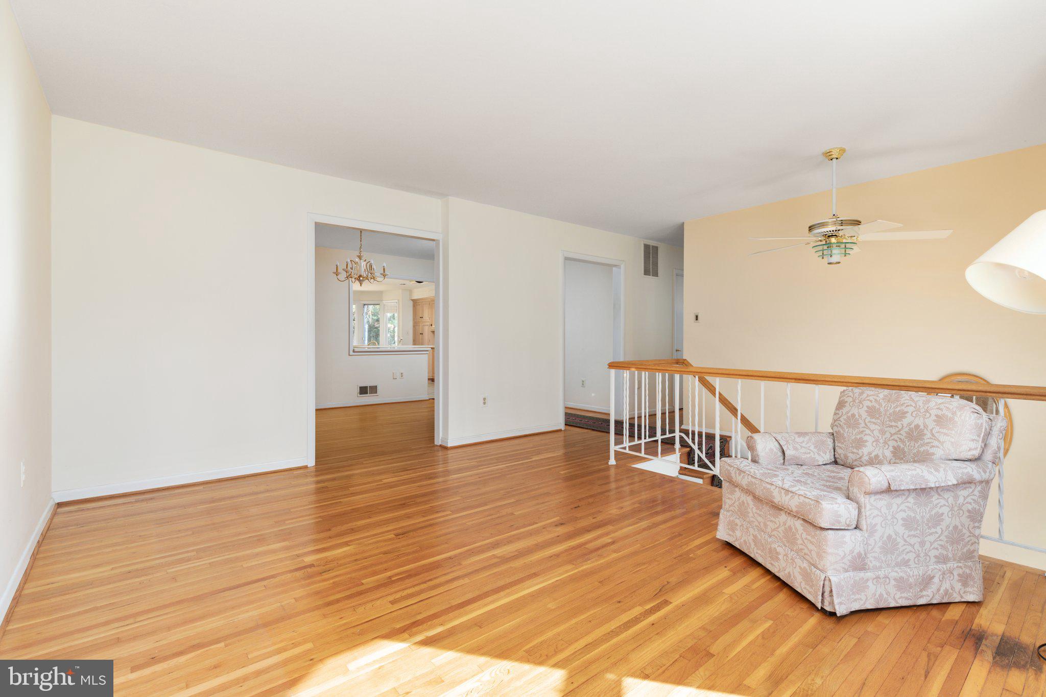 226 Rolling Road Gaithersburg, MD 20877 - Photo 5 of 43 Gallery Image 5