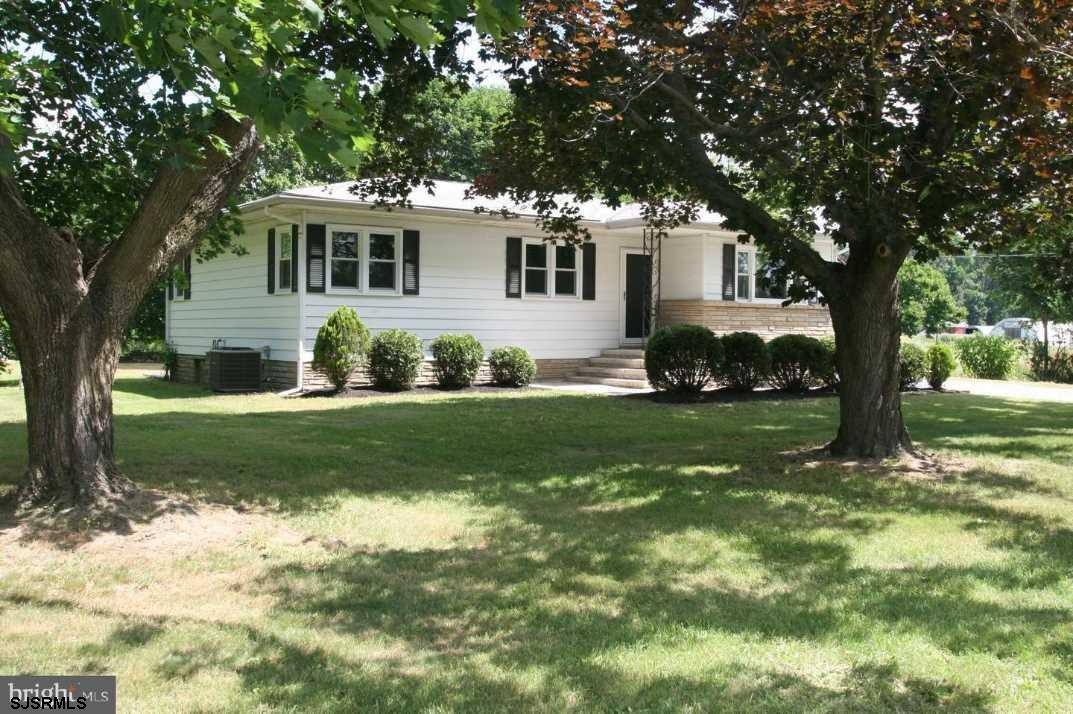 16 Upper Neck Road Elmer, NJ 08318 - Photo 1 of 9
