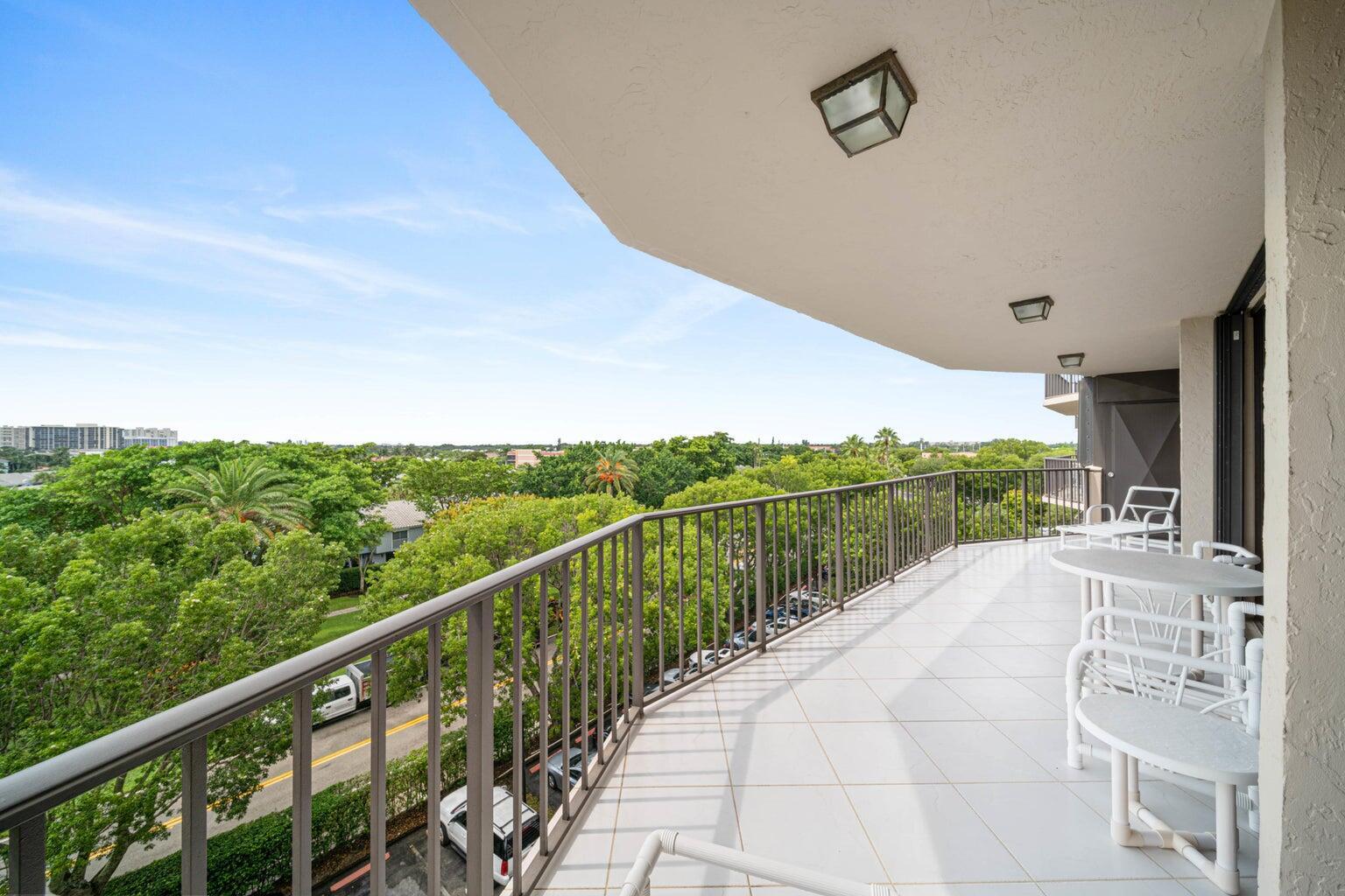859 Jeffery Street, Unit 607 Boca Raton, FL 33487 - Photo 6 of 44 20240202185118558597000000-o