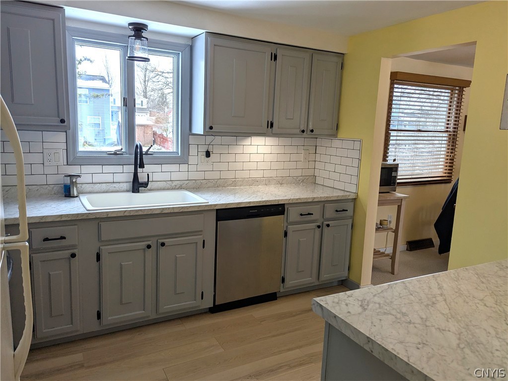 8046 Bamm Hollow Road Clay, NY 13041 - Photo 3 of 18