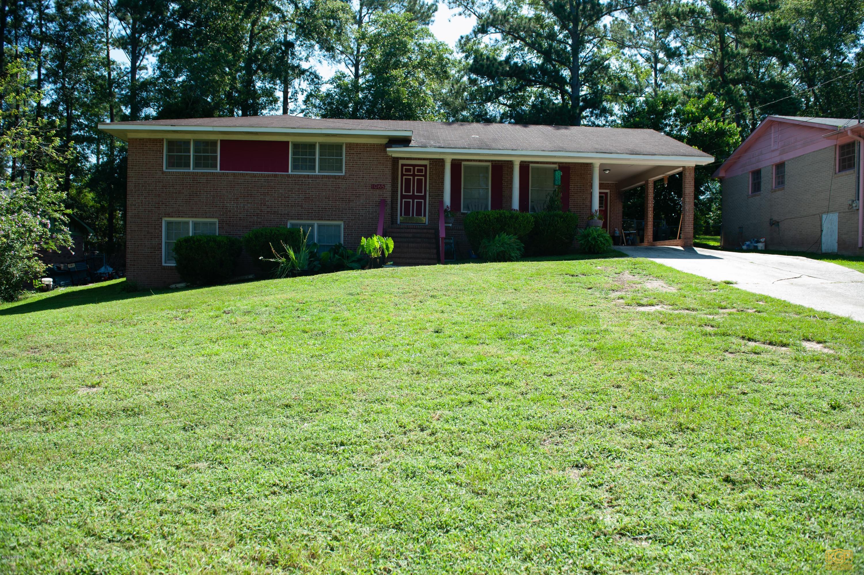 1065 McCall Road Macon, GA 31217 - Photo 1 of 20 DSC_1033-min