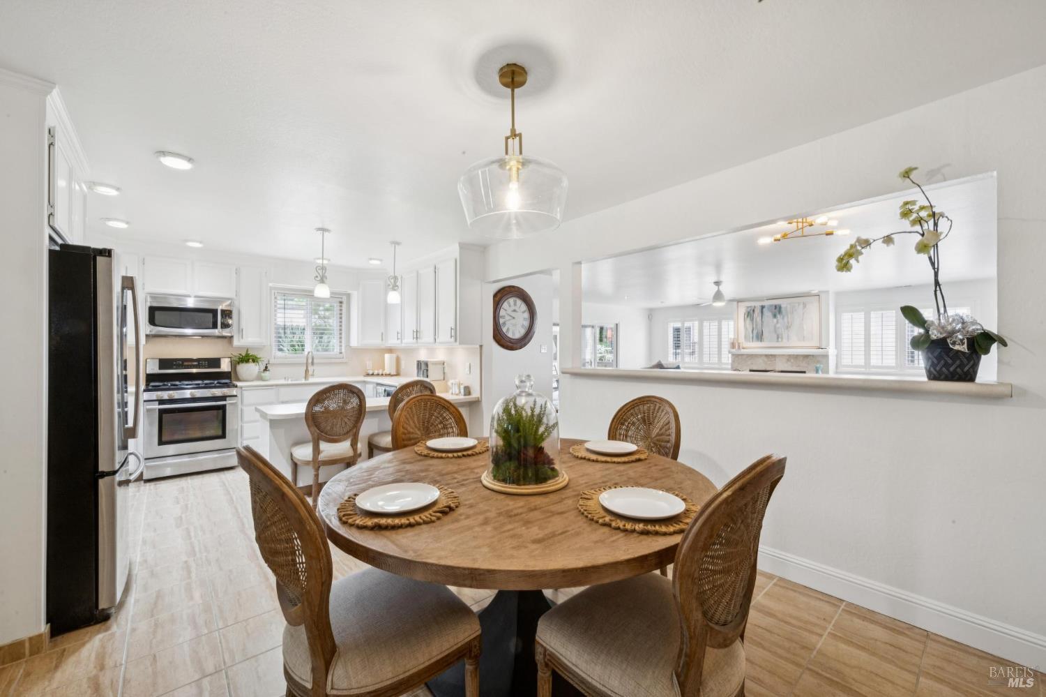 2335 Shawn Drive San Pablo, CA 94806 - Photo 13 of 78