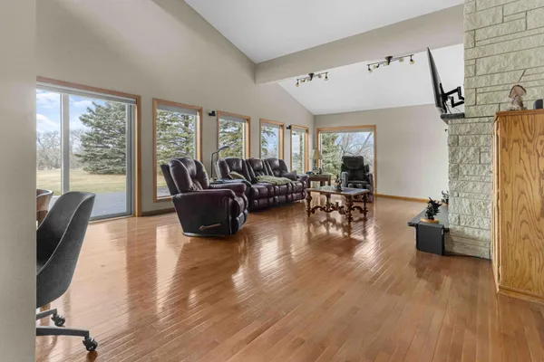 $750,000 | 6294 Highway 27, Wheaton, MN 56296