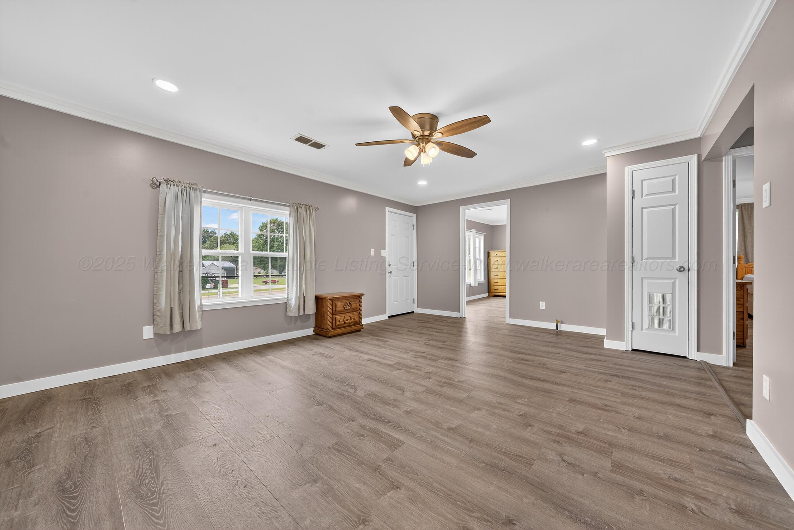 816 3rd Avenue Southwest Hamilton, AL 35570 - Photo 5 of 24 816Hamilton-6