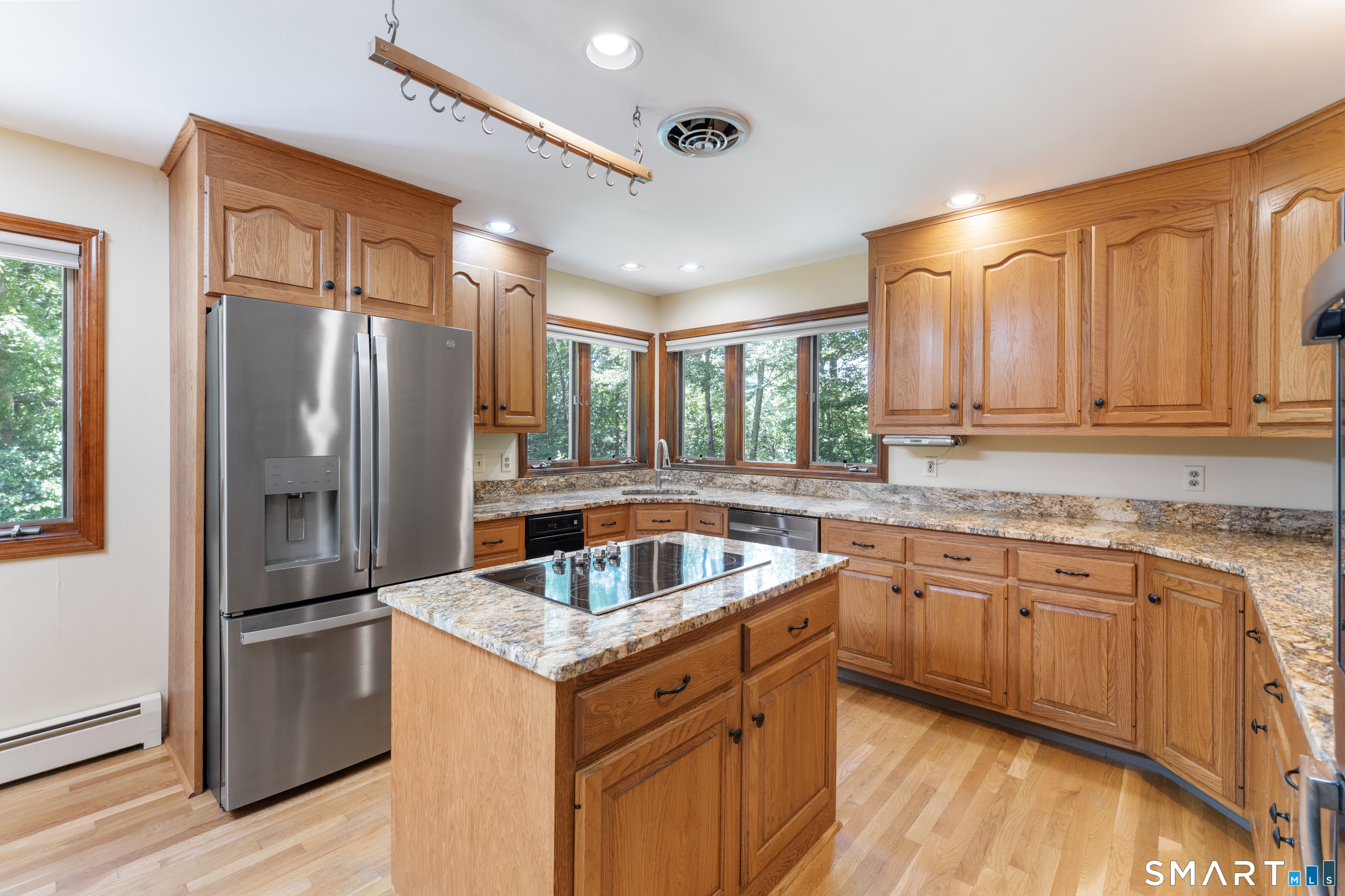 202 West Road Salem, CT 06420 - Photo 5 of 40