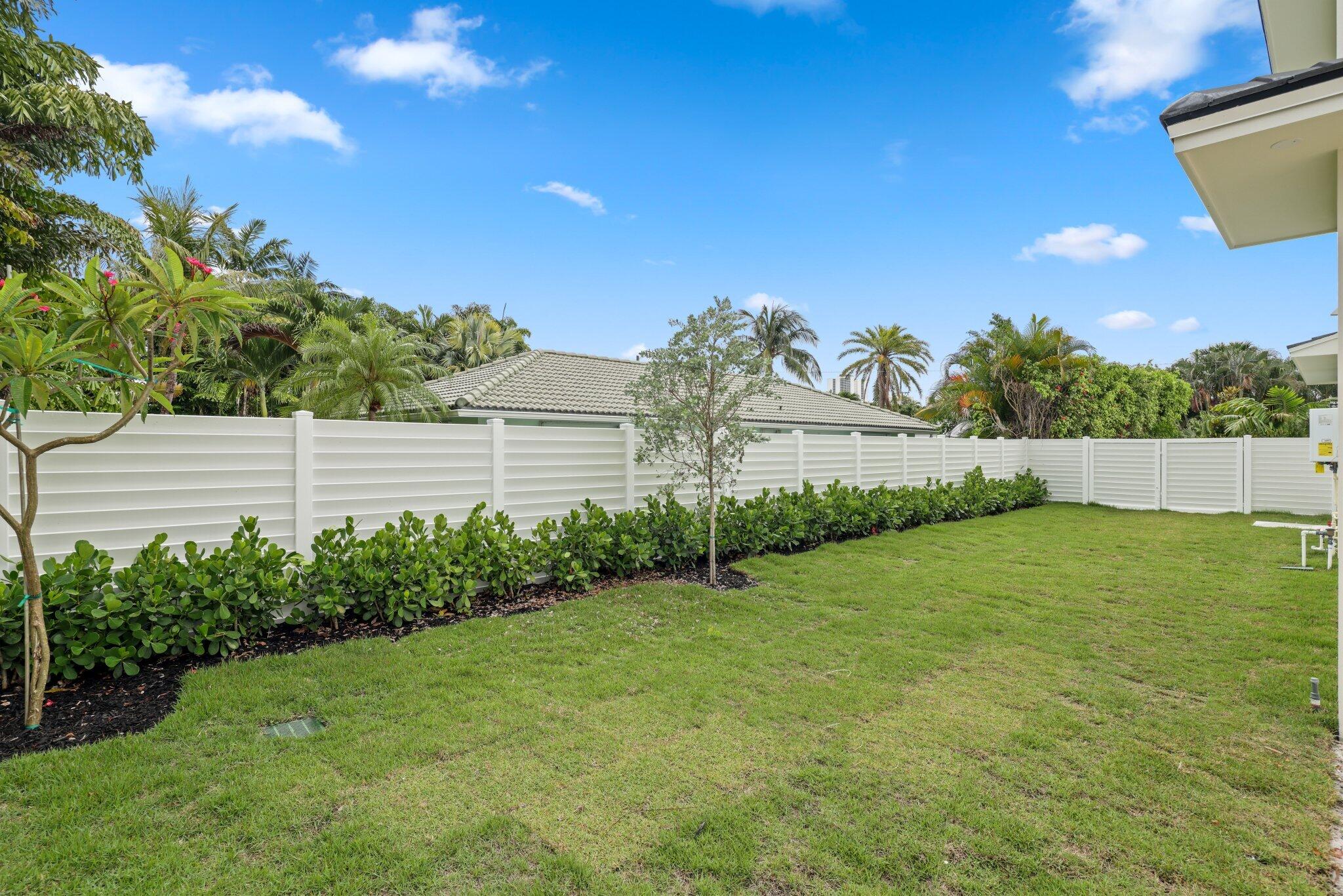 1160 Emerald Lane Riviera Beach, FL 33404 - Photo 18 of 86 1160 Emerald Lane - 51.jpg-SMALL