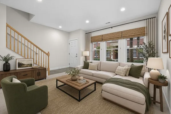 $2,700 | 162 Festival Court, Elgin, IL 60120