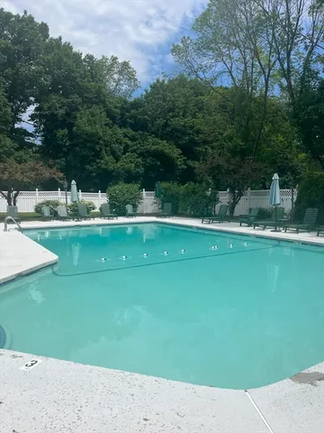 $2,100 | 796 Salisbury Street, Unit B, Worcester, MA 01609