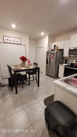 $1,550 | 915 Capitol Parkway, Jacksonville, FL 32218