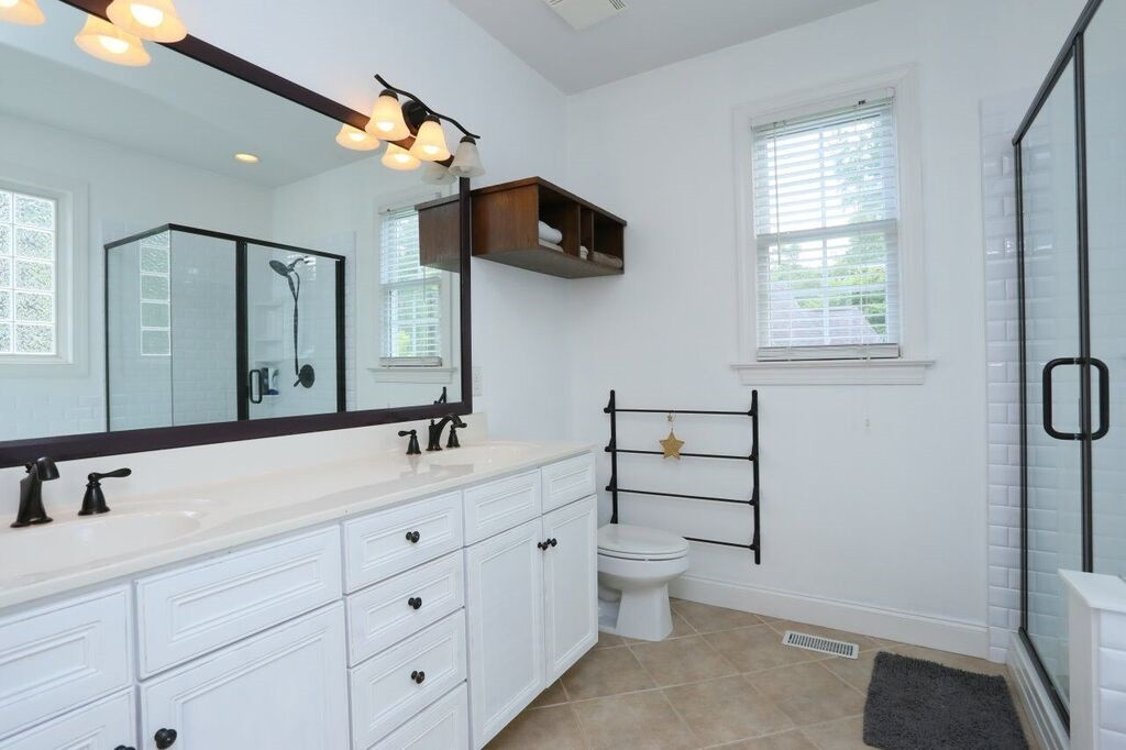 6301 Pleasant Creek Court Raleigh, NC 27613 - Photo 8 of 21 Master Bath/Spa