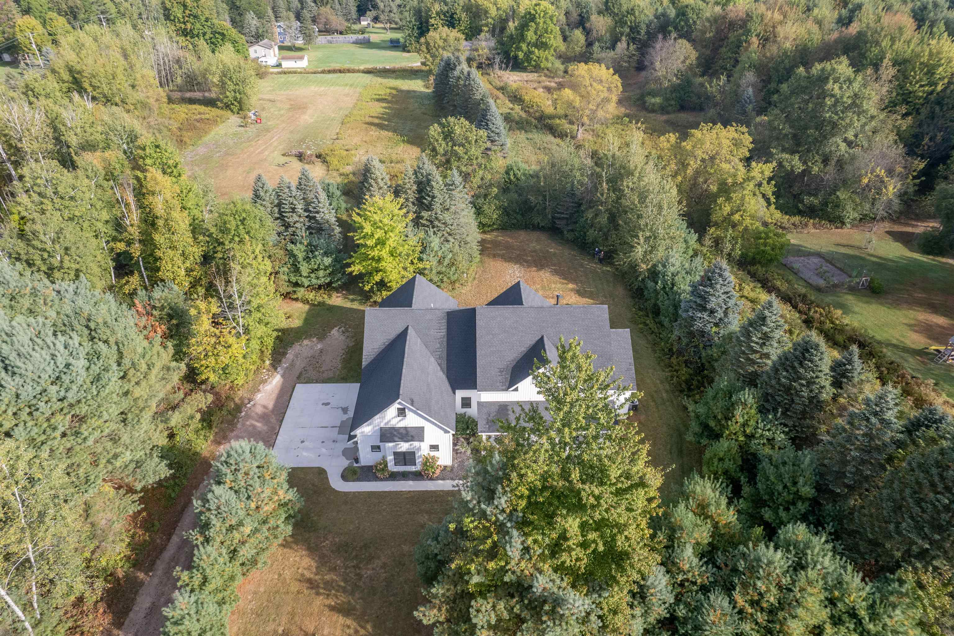 519 East Price Road Midland, MI 48642 - Photo 45 of 47