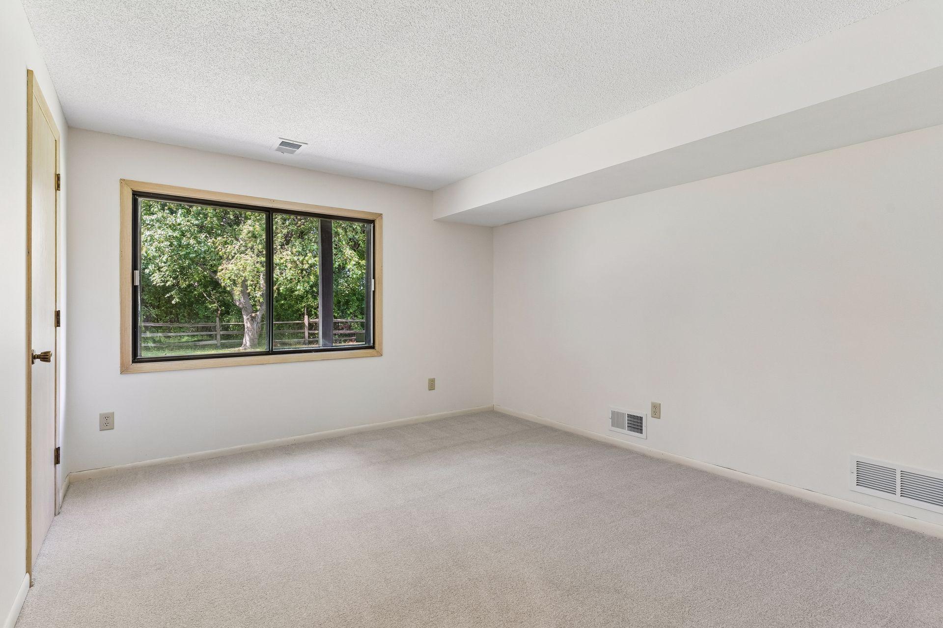 8064 Pennsylvania Road Bloomington, MN 55438 - Photo 26 of 52 Gallery Image 26