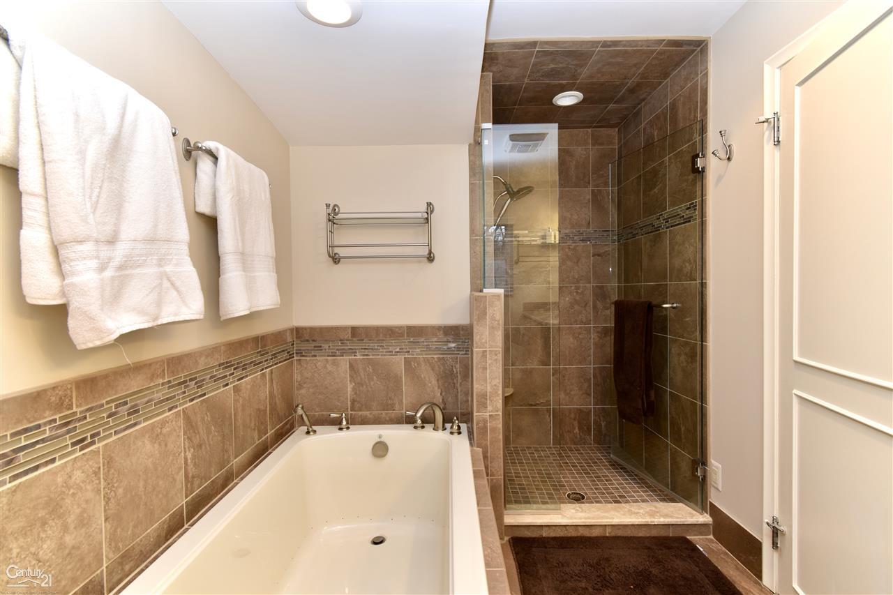 131 Lothrop Road Grosse Pointe Farms, MI 48236 - Photo 16 of 21